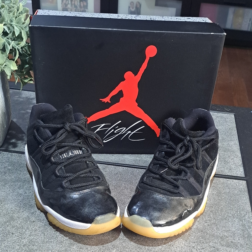 Jordan Retro 11